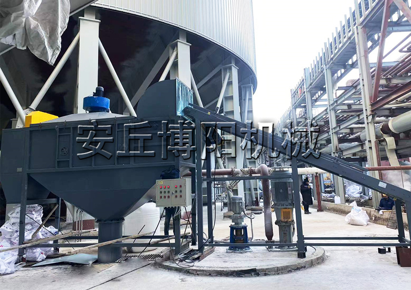 50kg滑石粉自動(dòng)破包機(jī)技術(shù)特點(diǎn)是什么？